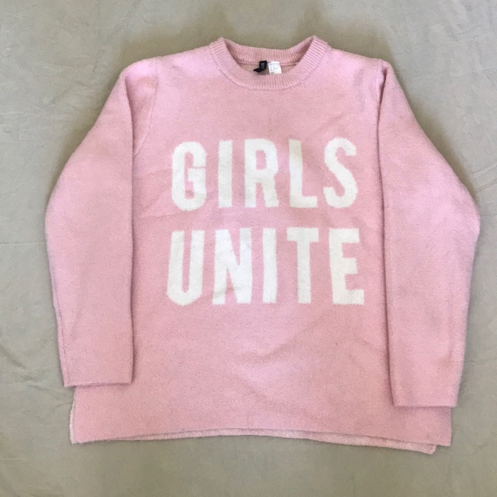 H&M 🌸💕pink chunky comfy sweater “Girls Unite”